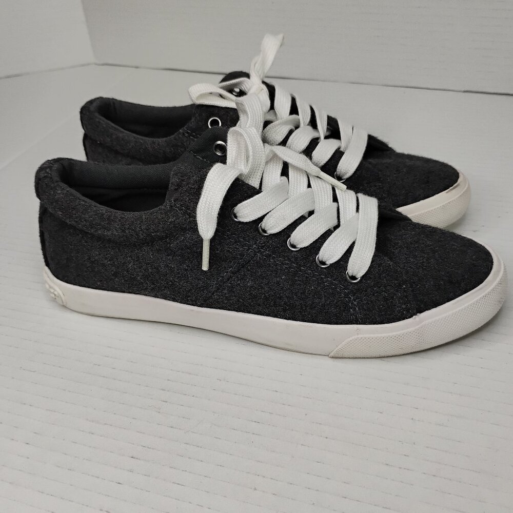 Rocket Dog Sneakers | Size 7 | Charcoal Gray & White